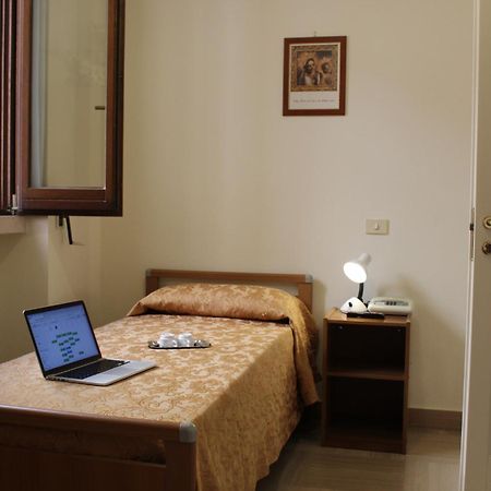 Albergo Del Santuario Santa Maria di Leuca Luaran gambar