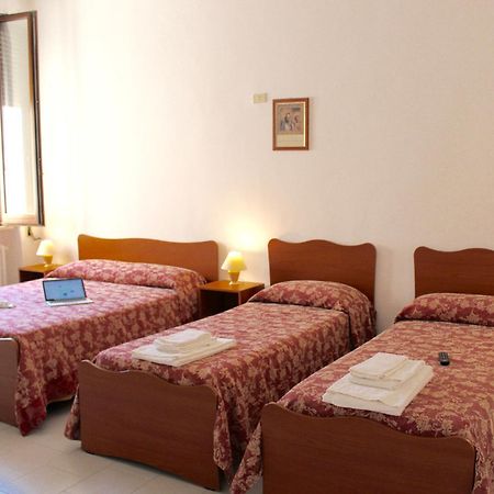 Albergo Del Santuario Santa Maria di Leuca Luaran gambar