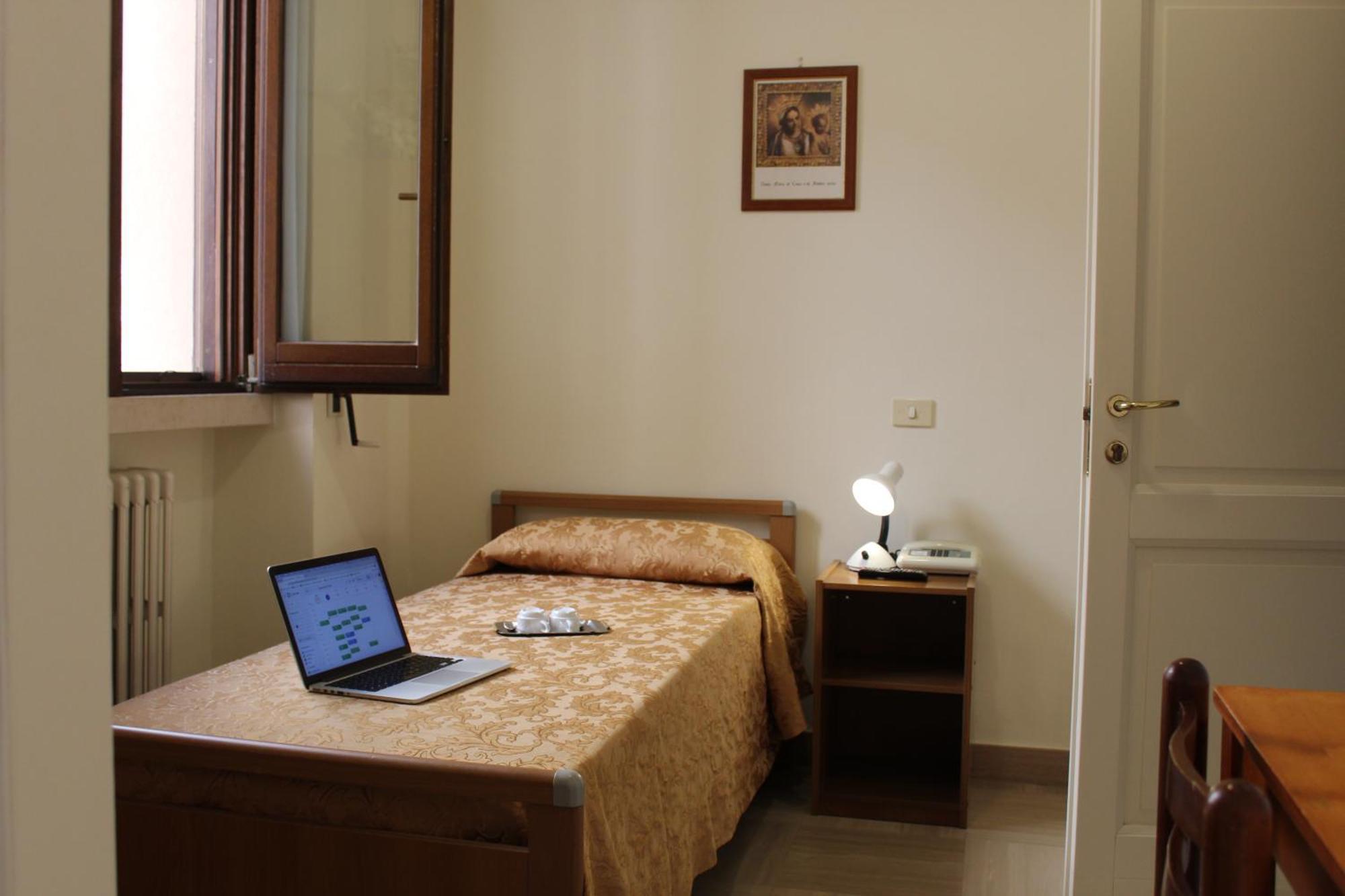 Albergo Del Santuario Santa Maria di Leuca Luaran gambar