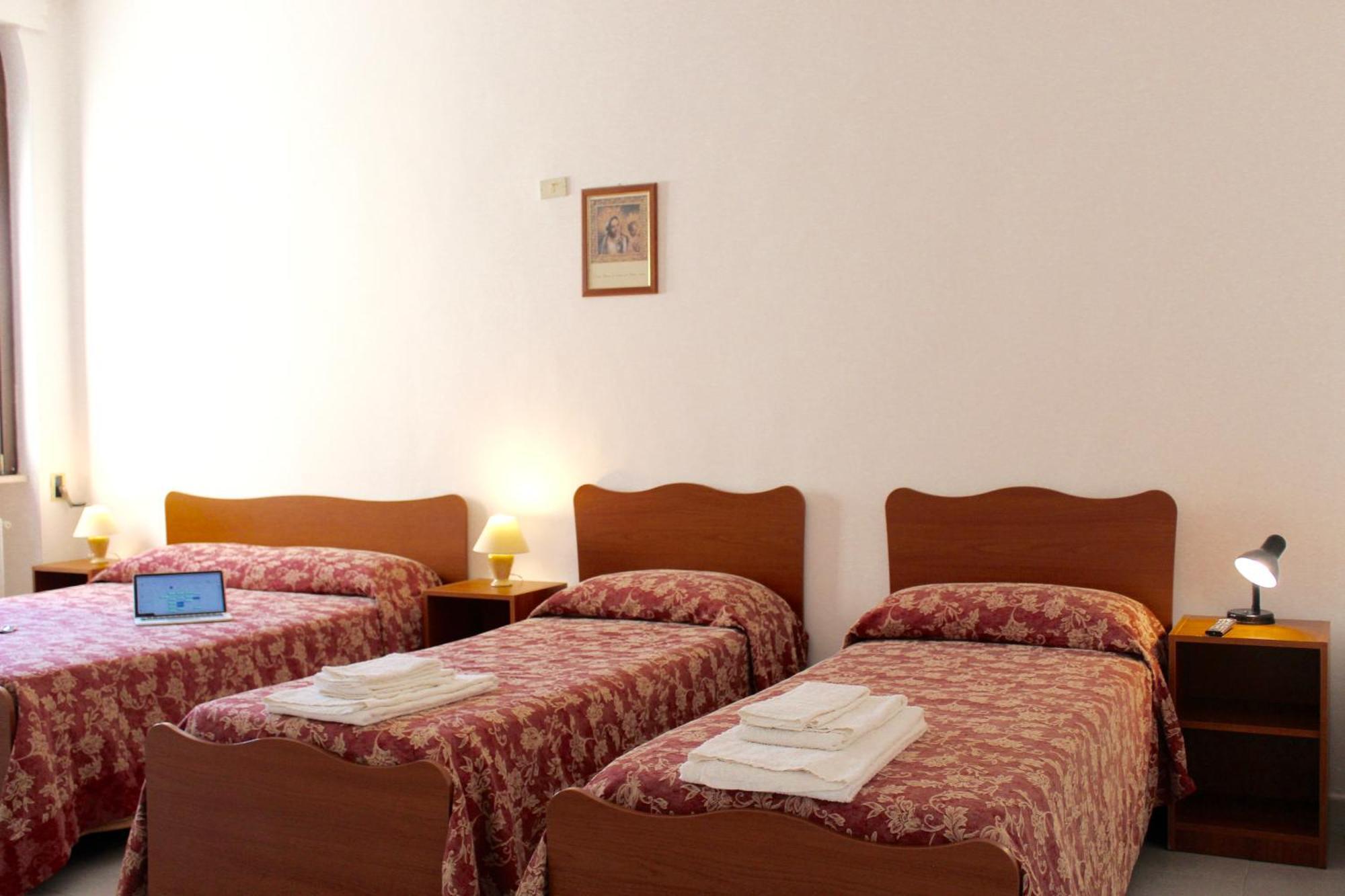 Albergo Del Santuario Santa Maria di Leuca Luaran gambar