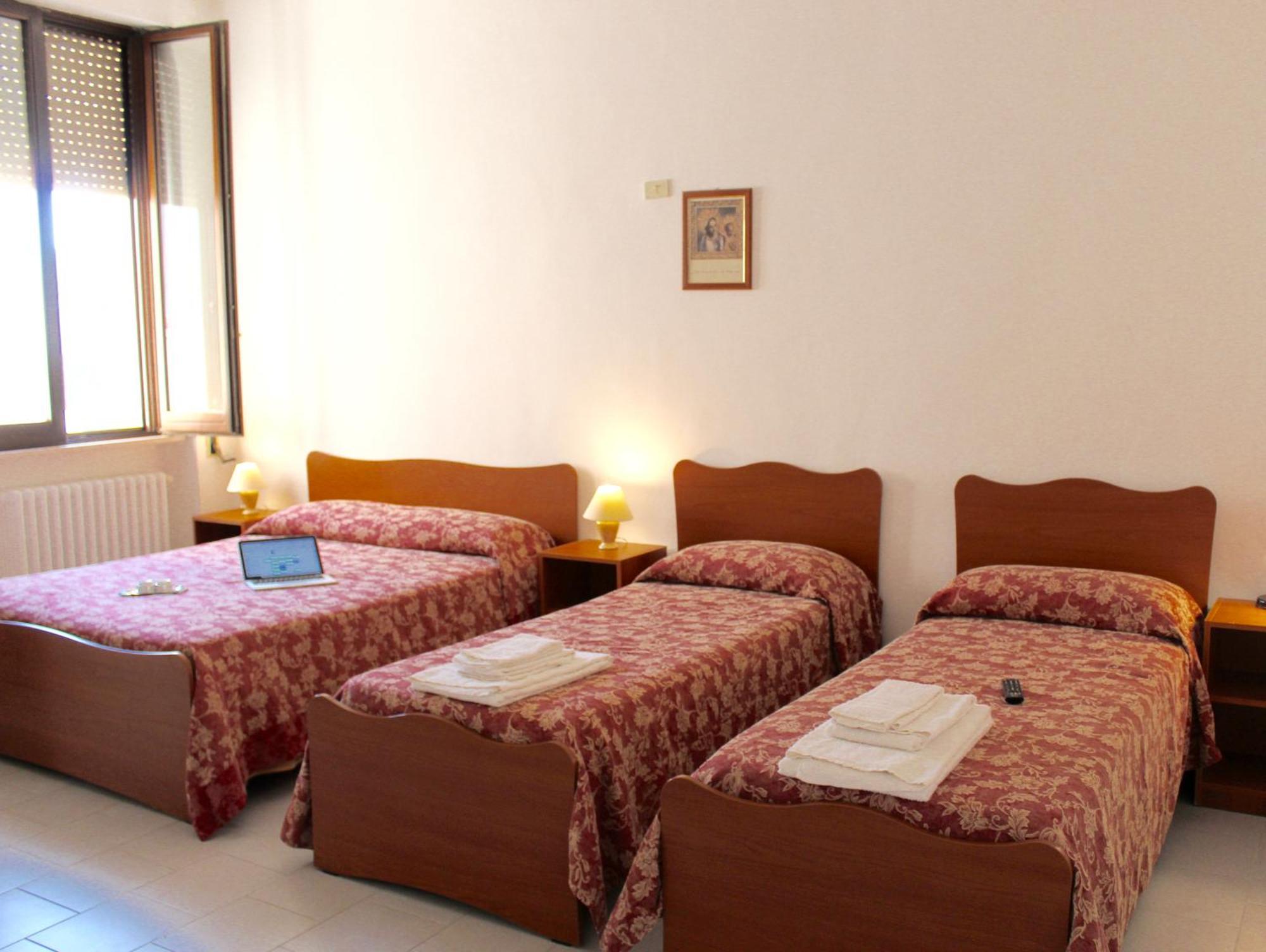 Albergo Del Santuario Santa Maria di Leuca Luaran gambar